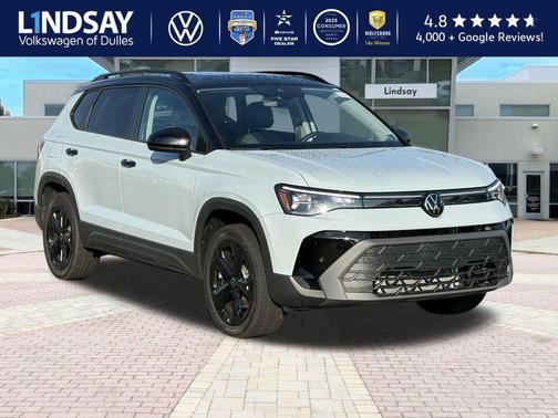 2025 Volkswagen Taos 1.5T SE Black