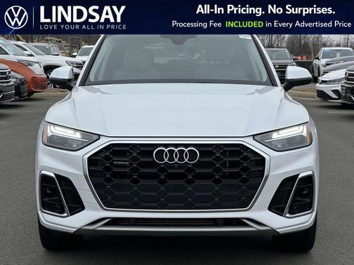 Glacier White Metallic 2023 Audi Q5 e 55 S line Premium Plus