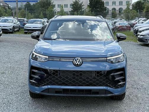 2025 Volkswagen Tiguan 2.0T SE R-Line Black 4MOTION