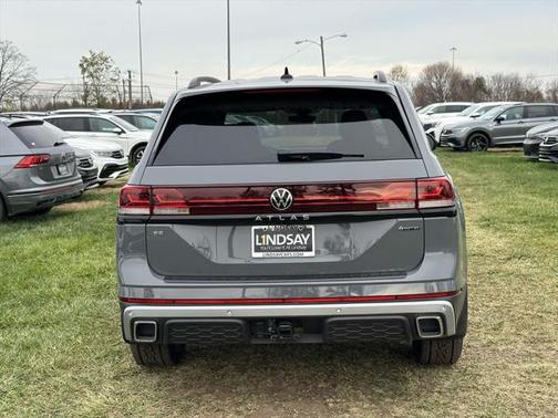 2025 Volkswagen Atlas 2.0T Peak Edition