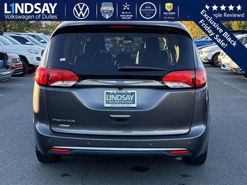 2018 Chrysler Pacifica Touring-L Plus