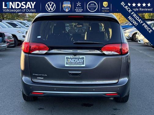 2018 Chrysler Pacifica Touring-L Plus