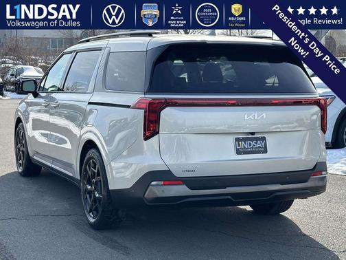 2025 Kia Carnival SX