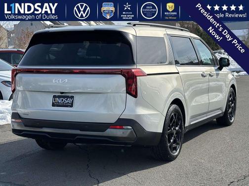 2025 Kia Carnival SX