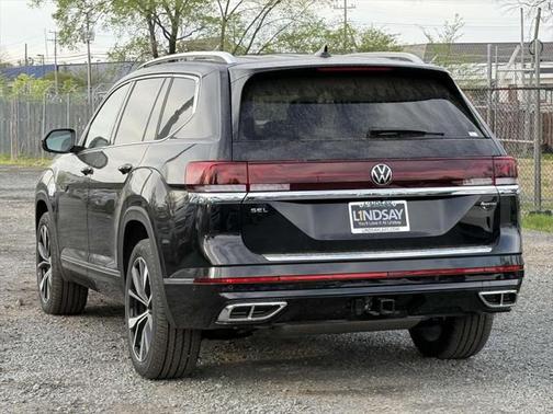 2025 Volkswagen Atlas 2.0T SEL Premium R-Line 4MOTION