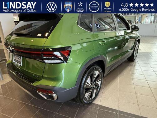 2025 Volkswagen Taos 1.5T SE