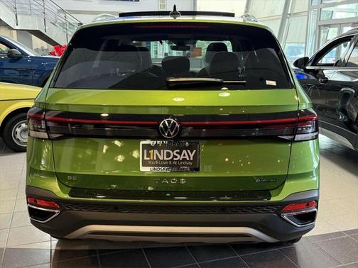 2025 Volkswagen Taos 1.5T SE
