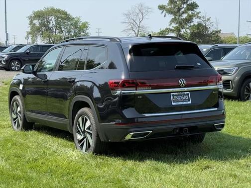 2025 Volkswagen Atlas 2.0T SE w/Technology 4MOTION