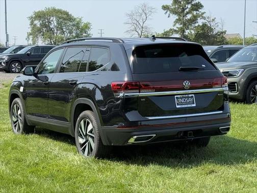 2025 Volkswagen Atlas 2.0T SE w/Technology 4MOTION