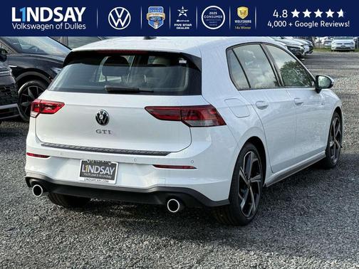 2025 Volkswagen Golf GTI 2.0T SE DSG