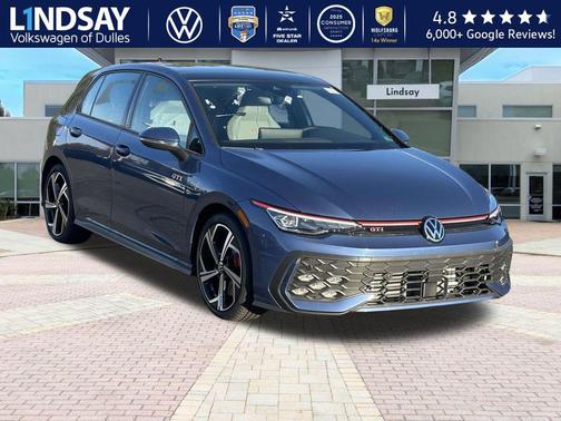 2025 Volkswagen Golf GTI 2.0T SE DSG
