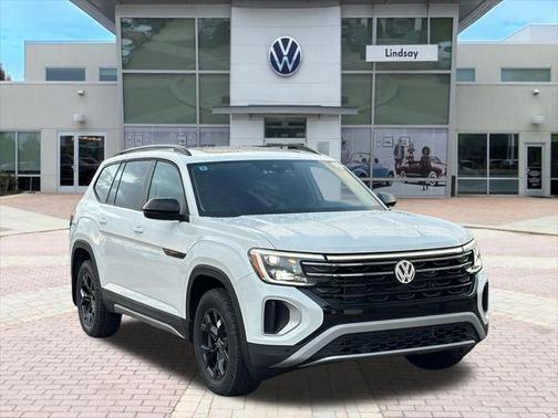 2025 Volkswagen Atlas 2.0T Peak Edition