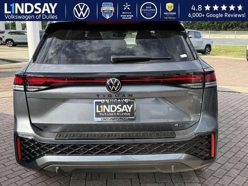 2025 Volkswagen Tiguan 2.0T SE R-Line Black 4MOTION