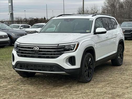 2025 Volkswagen Atlas 2.0T SE w/Technology 4MOTION