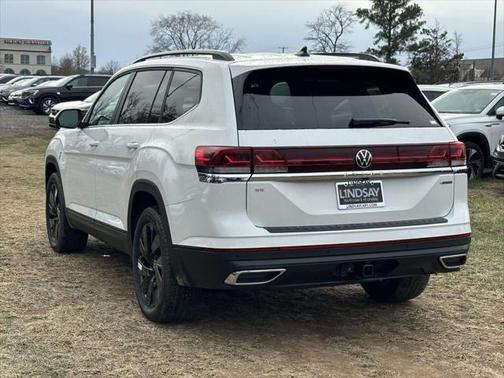 2025 Volkswagen Atlas 2.0T SE w/Technology 4MOTION