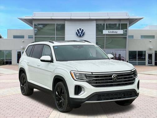 2025 Volkswagen Atlas 2.0T SE w/Technology 4MOTION