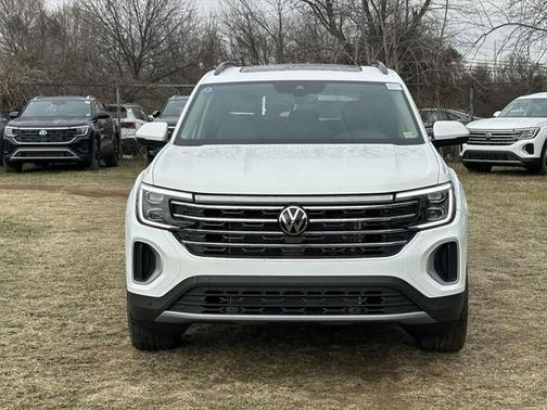 2025 Volkswagen Atlas 2.0T SE w/Technology 4MOTION