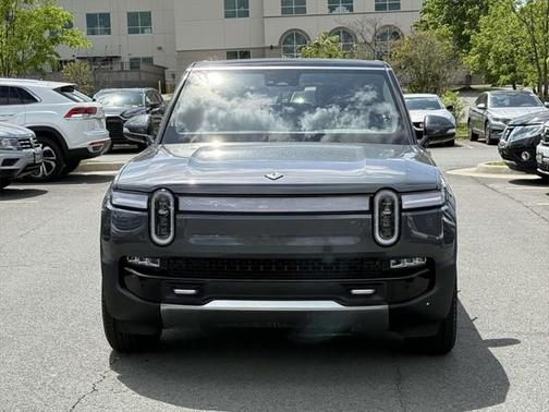 2023 Rivian R1S Adventure