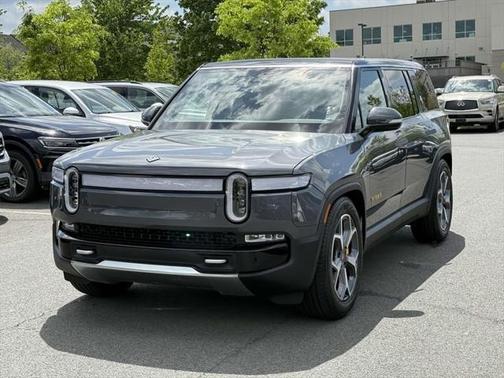 2023 Rivian R1S Adventure