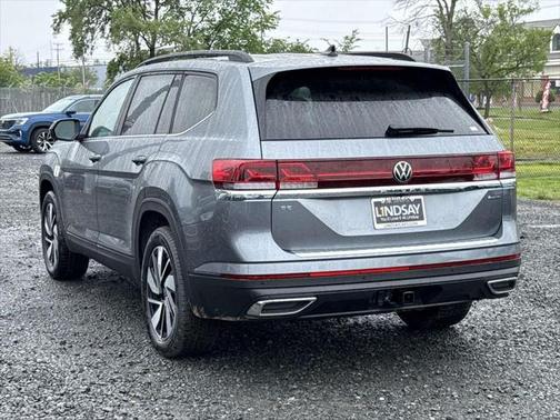 2025 Volkswagen Atlas 2.0T SE w/Technology 4MOTION