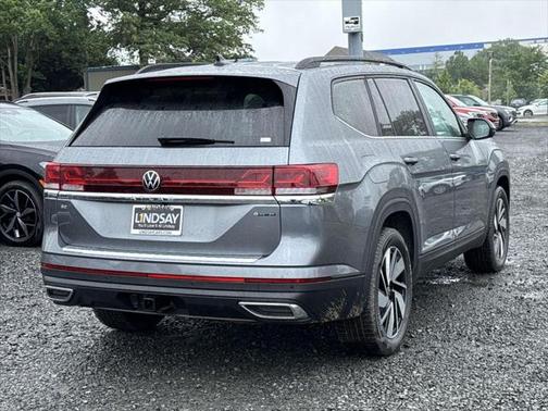 2025 Volkswagen Atlas 2.0T SE w/Technology 4MOTION