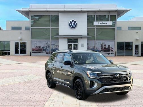 2024 Volkswagen Atlas 2.0T SE w/Technology 4MOTION
