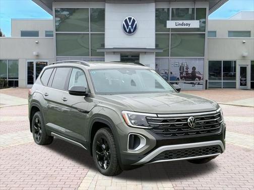 2025 Volkswagen Atlas 2.0T Peak Edition