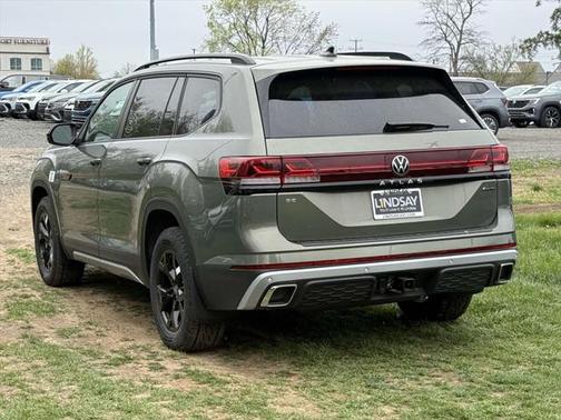 2025 Volkswagen Atlas 2.0T Peak Edition