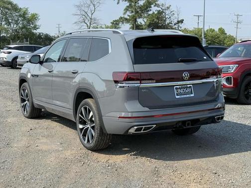 2025 Volkswagen Atlas 2.0T SEL Premium R-Line 4MOTION