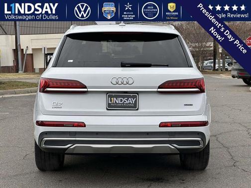 2022 Audi Q7 55 Premium Plus