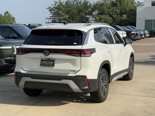 2025 Volkswagen Tiguan 2.0T S 4MOTION