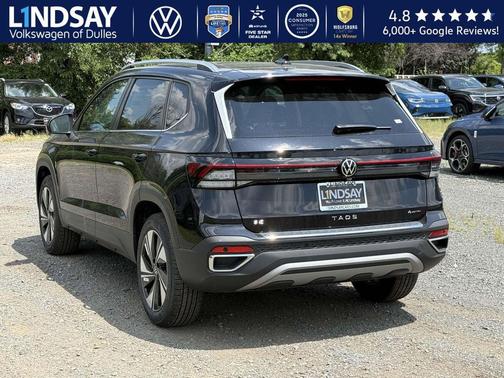 2025 Volkswagen Taos 1.5T SE