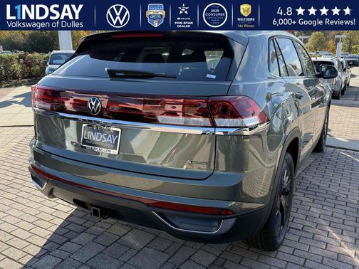2026 Volkswagen Atlas Cross Sport 2.0T SE w/Technology 4MOTION