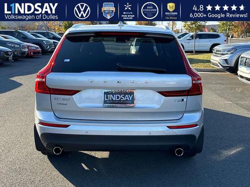 2021 Volvo XC60 T5 Momentum