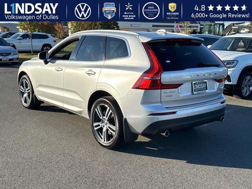 2021 Volvo XC60 T5 Momentum