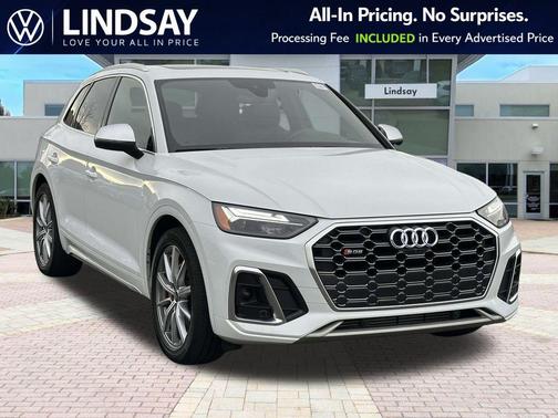 Glacier White Metallic 2024 Audi SQ5 3.0T Premium Plus