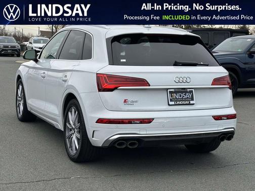 Glacier White Metallic 2024 Audi SQ5 3.0T Premium Plus