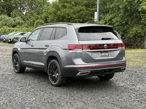 2025 Volkswagen Atlas 2.0T SE w/Technology 4MOTION