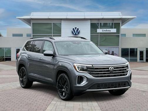 2025 Volkswagen Atlas 2.0T SE w/Technology 4MOTION