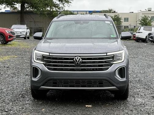 2025 Volkswagen Atlas 2.0T SE w/Technology 4MOTION