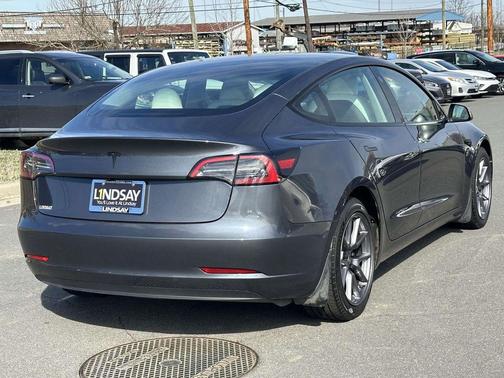 Midnight Silver Metallic 2023 Tesla Model 3 Standard Range