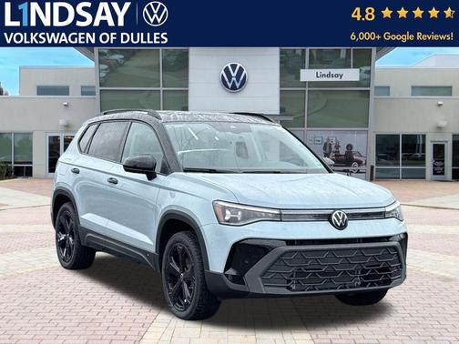 2025 Volkswagen Taos 1.5T SE Black