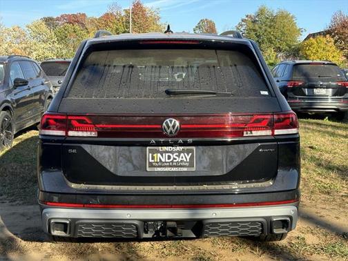 2025 Volkswagen Atlas 2.0T Peak Edition