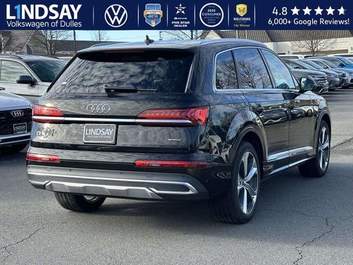 2022 Audi Q7 55 Premium Plus