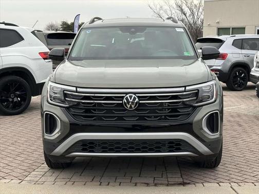 2025 Volkswagen Atlas 2.0T Peak Edition