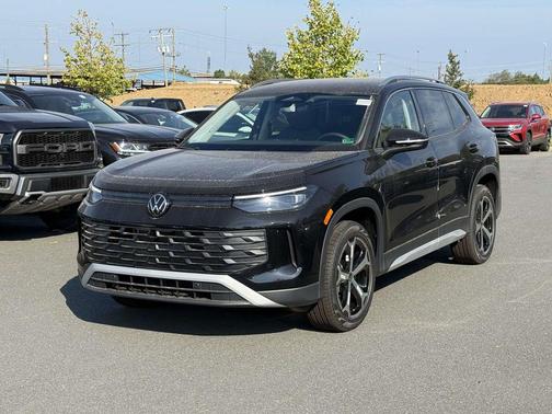 2025 Volkswagen Tiguan 2.0T SE 4MOTION