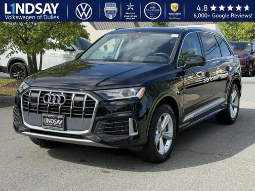 2023 Audi Q7 45 Premium Plus