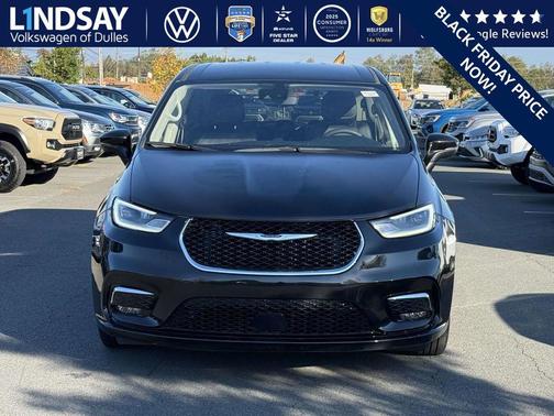 2023 Chrysler Pacifica Hybrid Touring L