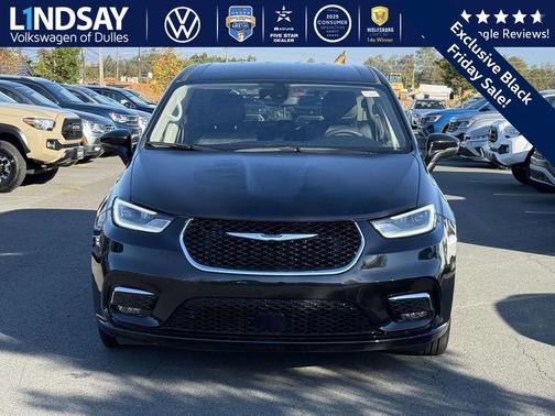 2023 Chrysler Pacifica Hybrid Touring L