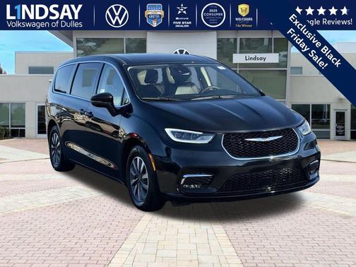 2023 Chrysler Pacifica Hybrid Touring L